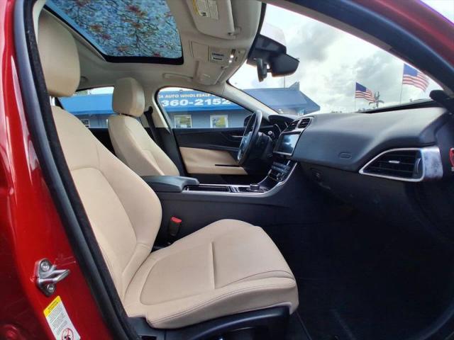 2019 Jaguar XE 25t Premium