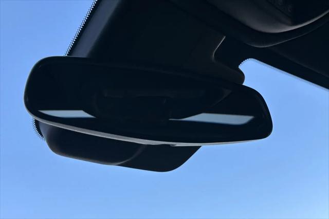 2026 Buick NV Sport Touring FWD