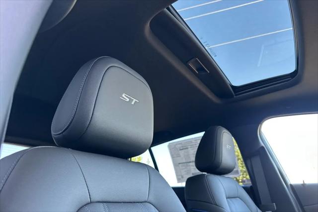 2026 Buick NV Sport Touring FWD