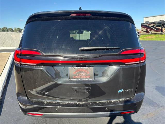 2023 Chrysler Pacifica Hybrid Touring L