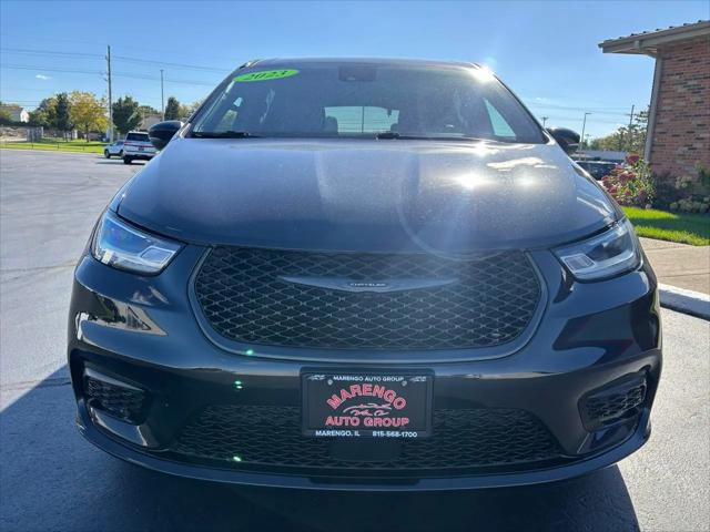 2023 Chrysler Pacifica Hybrid Touring L