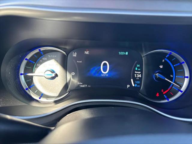 2023 Chrysler Pacifica Hybrid Touring L