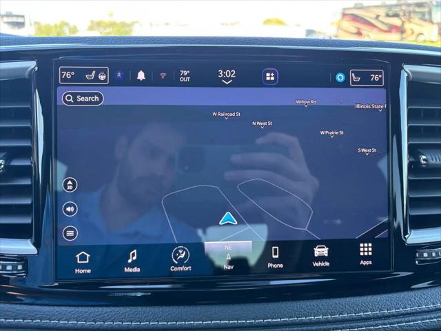 2023 Chrysler Pacifica Hybrid Touring L