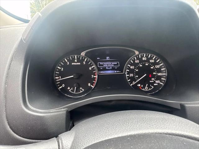 2017 Nissan Pathfinder SV