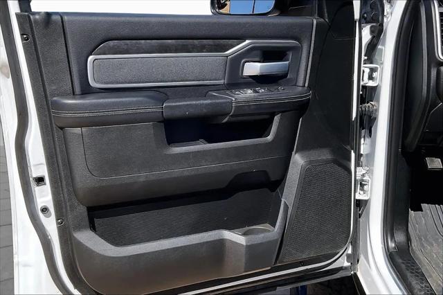 2022 Ram 3500 Big Horn Crew Cab 4x4 8 Box