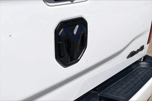 2022 Ram 3500 Big Horn Crew Cab 4x4 8 Box