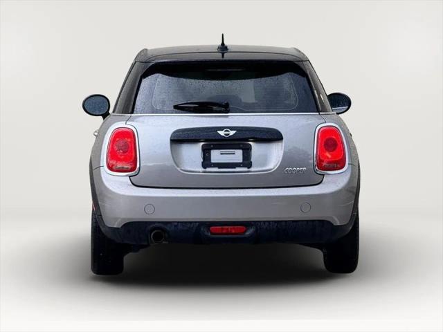 2017 MINI Hardtop Cooper