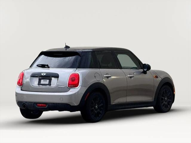 2017 MINI Hardtop Cooper