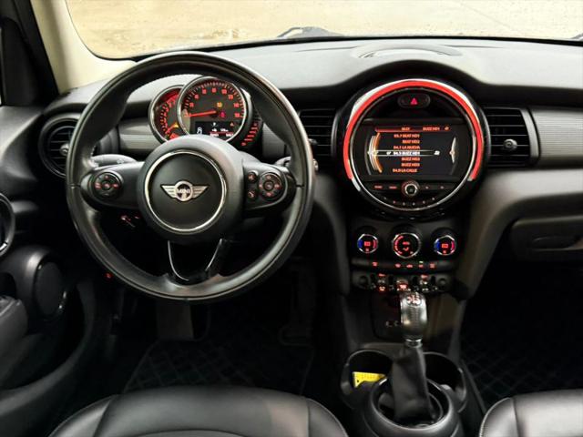 2017 MINI Hardtop Cooper