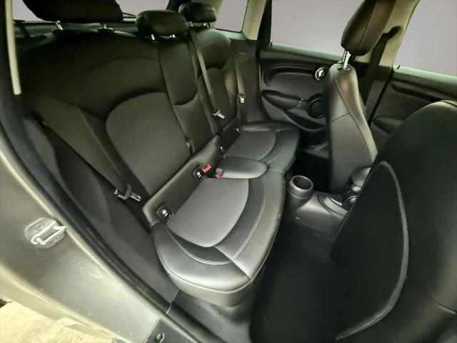 2017 MINI Hardtop Cooper