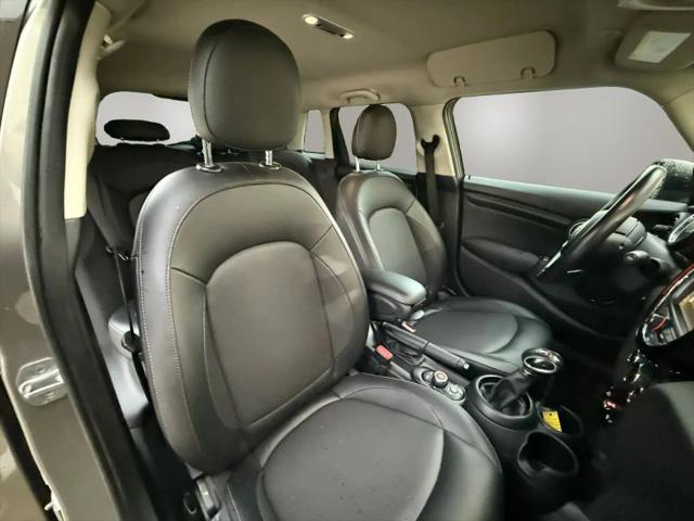 2017 MINI Hardtop Cooper