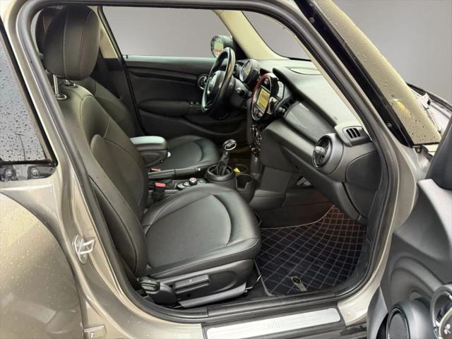 2017 MINI Hardtop Cooper