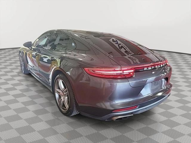 2017 Porsche Panamera 4