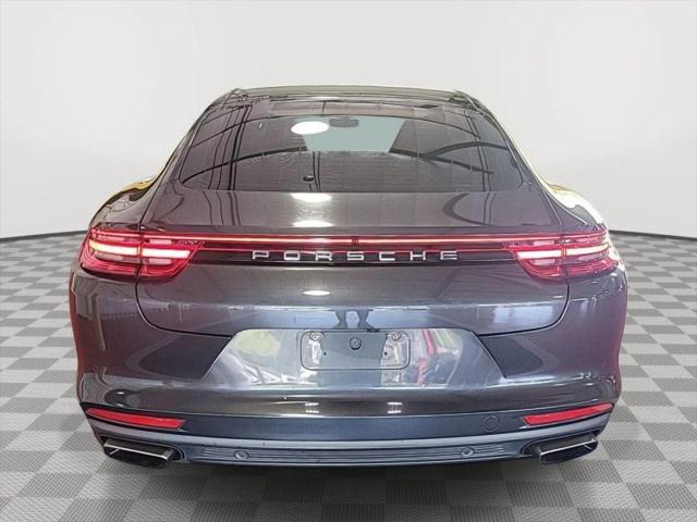 2017 Porsche Panamera 4