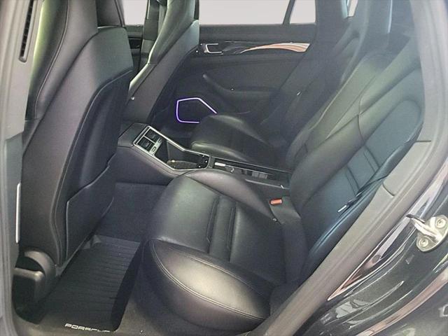 2017 Porsche Panamera 4