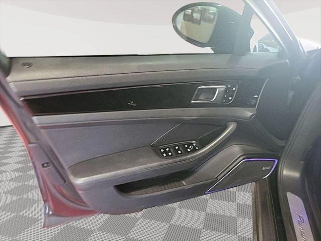 2017 Porsche Panamera 4