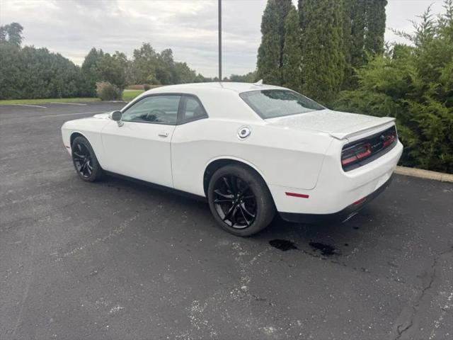 2016 Dodge Challenger SXT