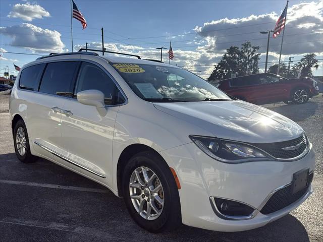 2020 Chrysler Pacifica Touring L