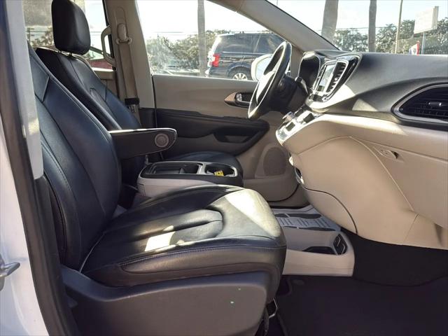 2020 Chrysler Pacifica Touring L