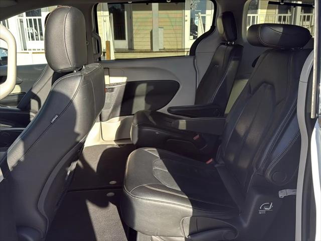 2020 Chrysler Pacifica Touring L