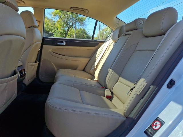 2012 Hyundai Genesis 3.8