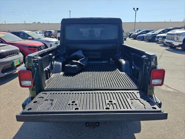 2023 Jeep Gladiator Sport