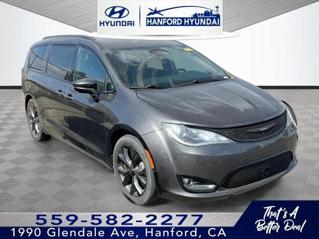 2019 Chrysler Pacifica Limited for sale in Hanford, CA