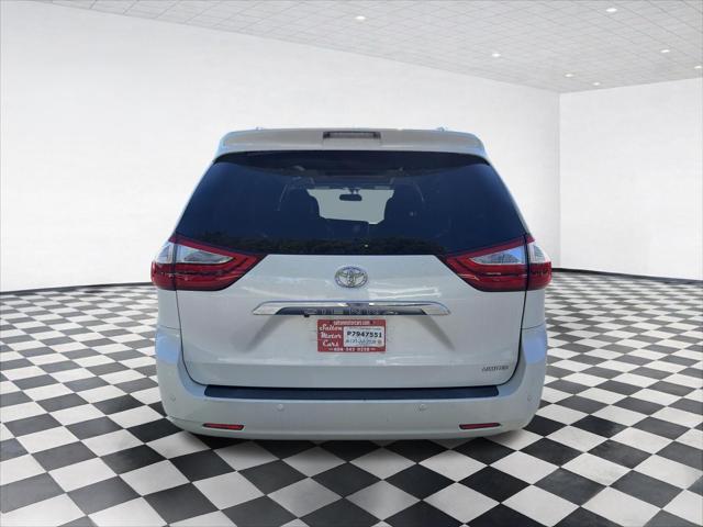 2017 Toyota Sienna Limited 7 Passenger