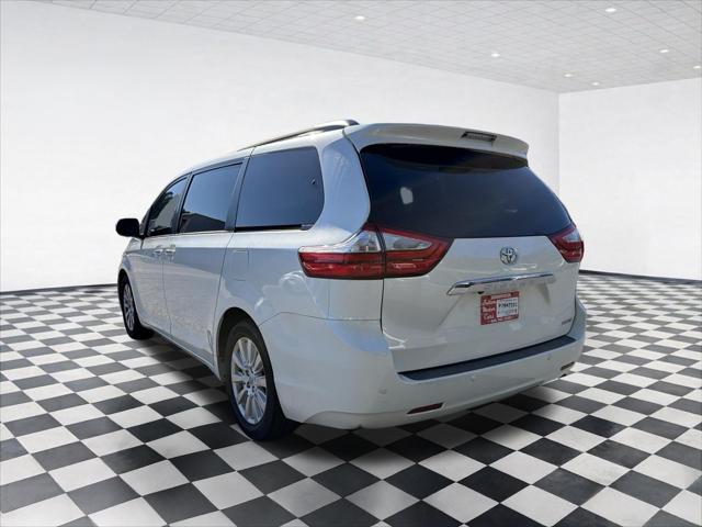 2017 Toyota Sienna Limited 7 Passenger