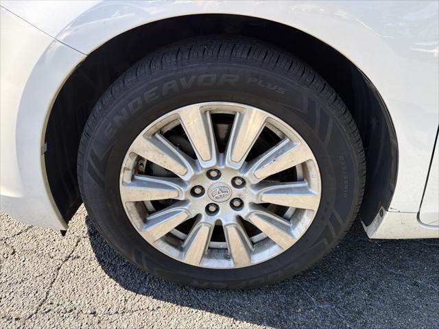 2017 Toyota Sienna Limited 7 Passenger
