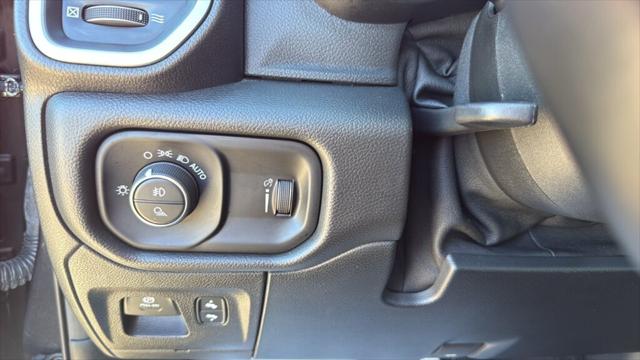 2021 Ram 1500 Lone Star Crew Cab 4x4 64 Box