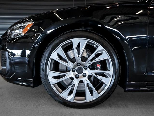 2027 Audi S8 quattro *Ltd Avail*