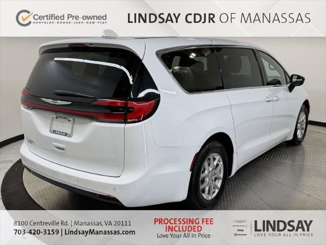 2025 Chrysler Pacifica Select