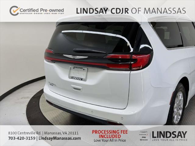 2025 Chrysler Pacifica Select