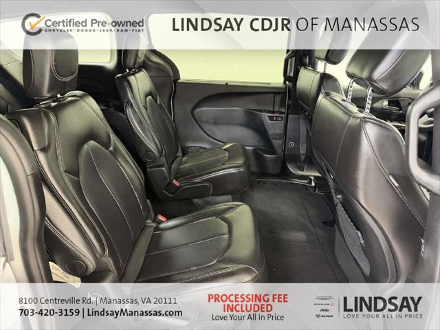 2025 Chrysler Pacifica Select