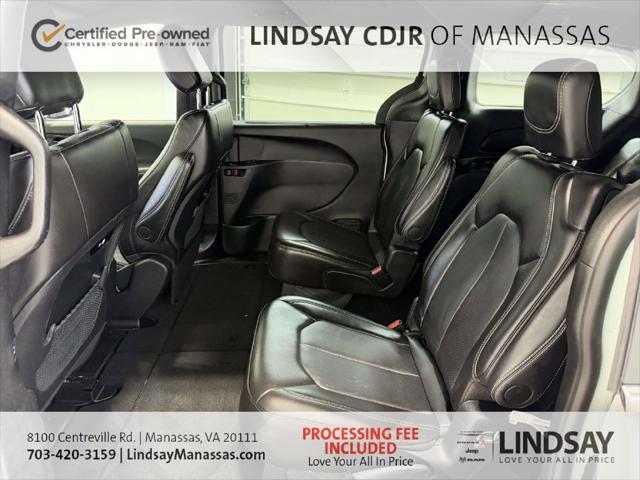 2025 Chrysler Pacifica Select