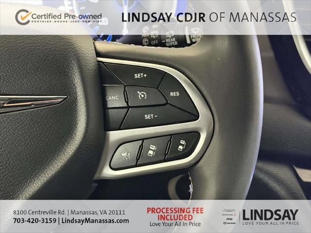 2025 Chrysler Pacifica Select