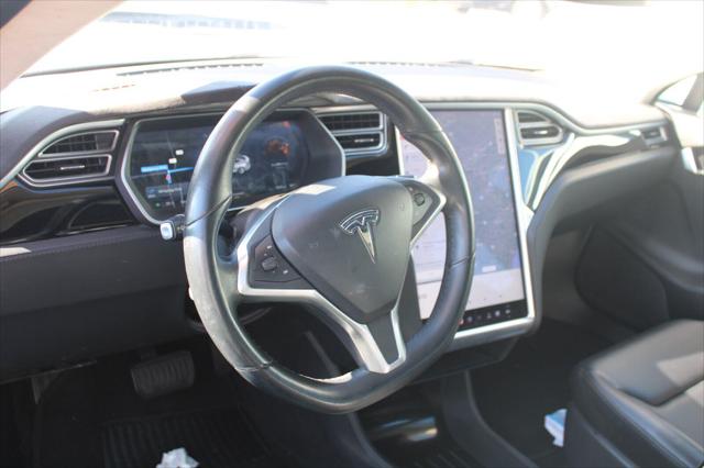 2015 Tesla Model S 70D