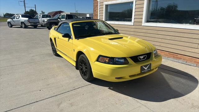 2001 Ford Mustang Premium Convertible 2D