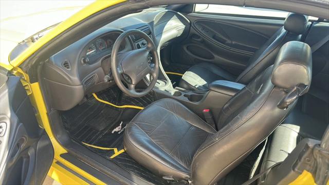 2001 Ford Mustang Premium Convertible 2D
