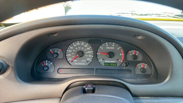 2001 Ford Mustang Premium Convertible 2D