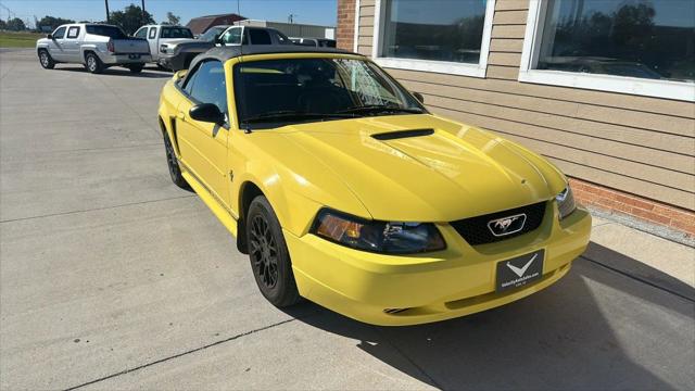 2001 Ford Mustang Premium Convertible 2D