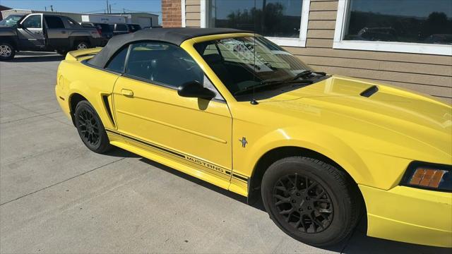 2001 Ford Mustang Premium Convertible 2D