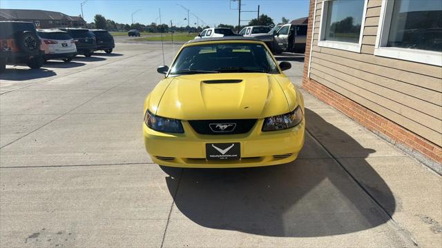2001 Ford Mustang Premium Convertible 2D