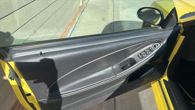 2001 Ford Mustang Premium Convertible 2D