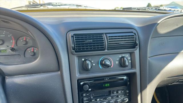 2001 Ford Mustang Premium Convertible 2D