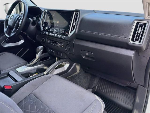 2025 Nissan Frontier Crew Cab SV 4x4