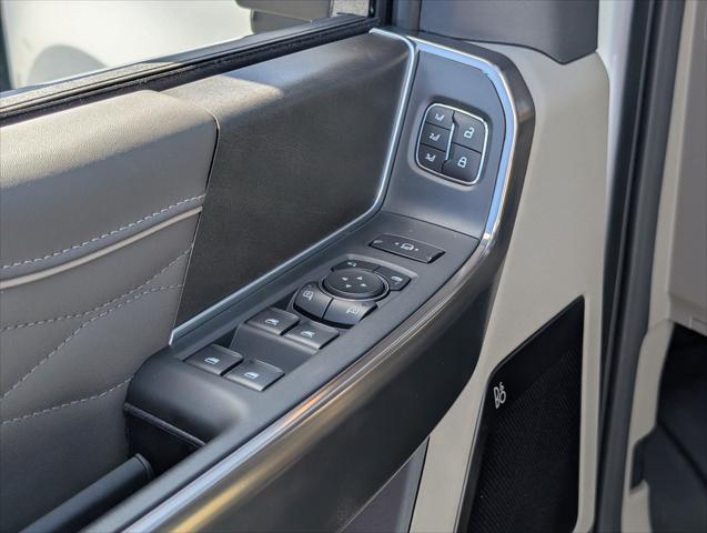 2027 Ford F-350 Platinum