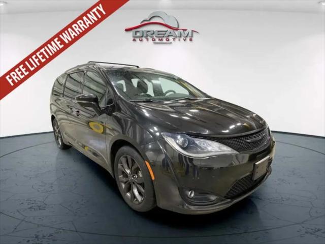 2020 Chrysler Pacifica Limited for sale in Lawrence, KS