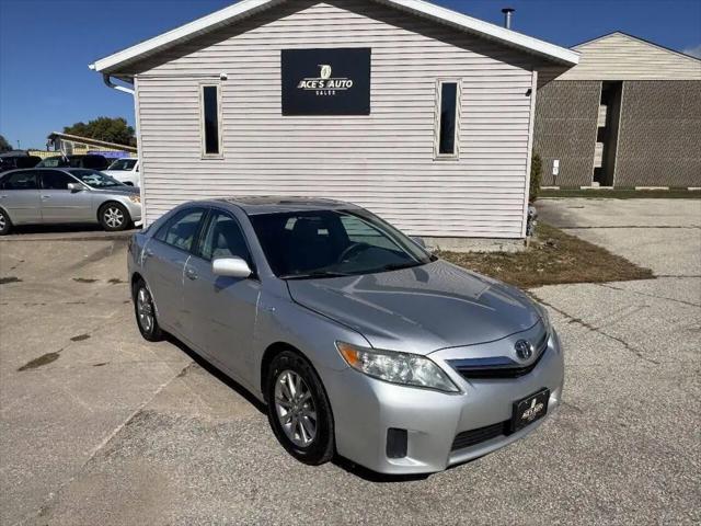 2011 Toyota Camry SE for sale in La Crosse, WI
